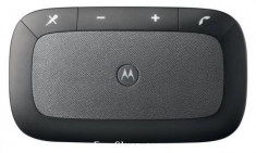 Flipkart Motorola v3.0 Car Bluetooth Device with Car Charger (Black)