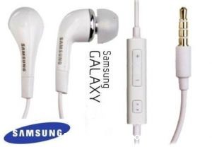 Rediff Buy 1 Get 1 Free on Samsung Universal handsfree with mic @Rs. 199/-