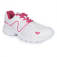 Paytm Minimum 30% Cashback on Women's Sports Shoes and Sneakers